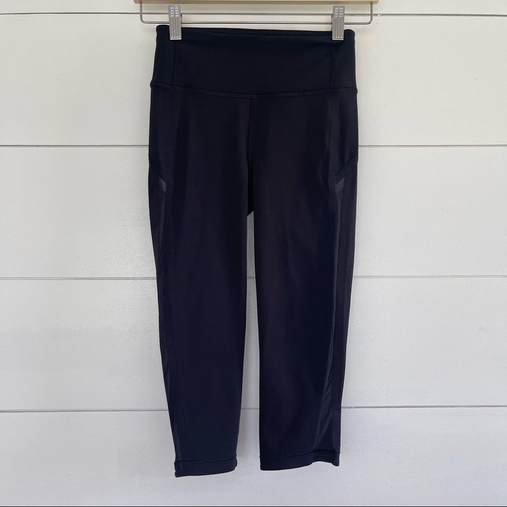 Lululemon Black Smooth Stride Crop